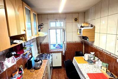 Apartament cu 3 camere decomandat în Colentina - 7