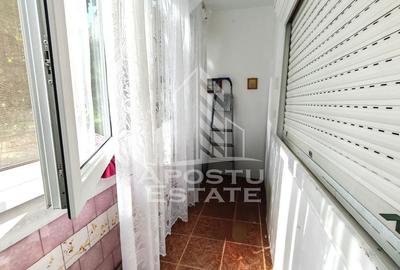 Apartament cu 3 camere semidecomandat în Circumvalațiunii