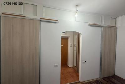 Garsonieră în CET - 10