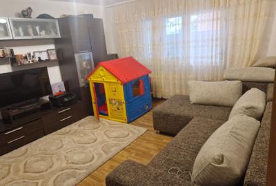 Apartament cu 3 camere decomandat în Girocului - 13