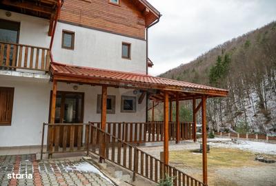 Casă cu 4 camere cu Teren 3300 Mp în Vale - 20