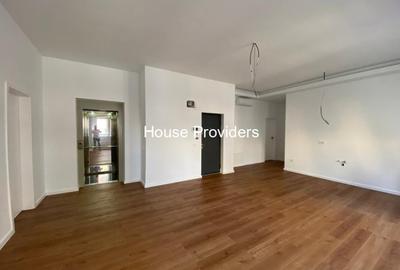 Apartament cu 3 camere în Ștefan cel Mare