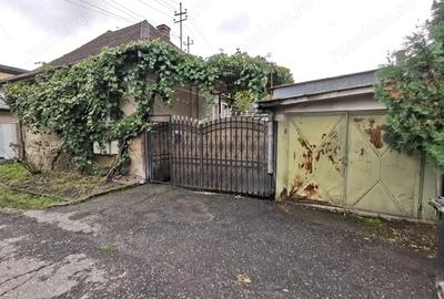 Casă cu 3 camere în Central - 1