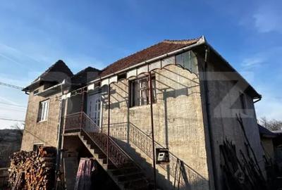 Casă cu 4 camere cu Teren 2500 Mp în Hurez - 6