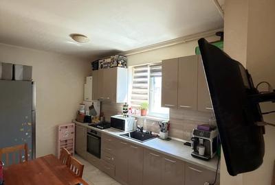 Apartament cu 2 camere semidecomandat în 1 Decembrie