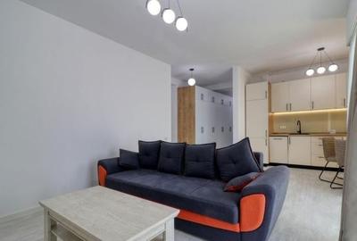 Apartament cu 3 camere semidecomandat, mobilat în Decebal