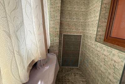 Apartament cu 2 camere decomandat în - 10