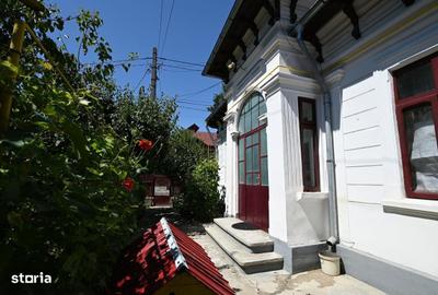 Casă cu 3 camere în Tăbăcari
