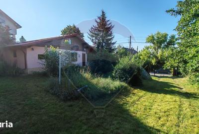 Casă cu 4 camere cu Teren 1294 Mp în Tâncăbești