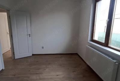 Casă cu Teren 440 Mp în Central - 2