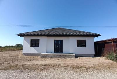 Casă cu 3 camere în Central