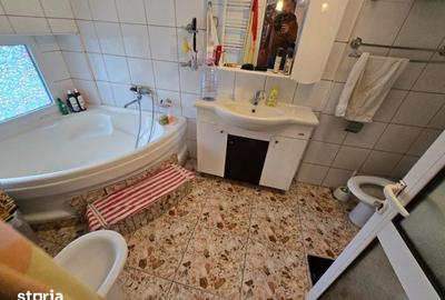 Casă cu 5 camere cu Teren 95 Mp în Calea București - 3