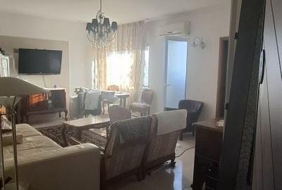 Apartament cu 2 camere decomandat, mobilat în Romană