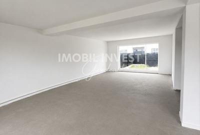 Casă cu 4 camere cu Teren 180 Mp în Cetate - 1