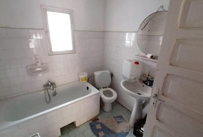 Casă cu 4 camere în Chisindia - 4