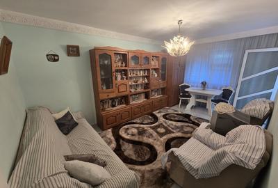 Apartament cu 2 camere decomandat, mobilat în Podu Roș