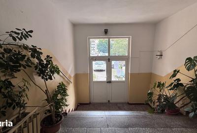 Apartament cu 3 camere decomandat în Decebal