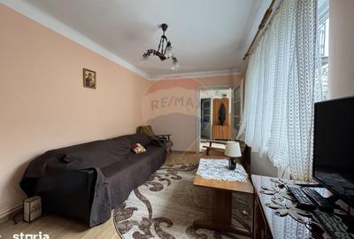 Casă cu 7 camere cu Teren 1026 Mp în Dârlos - 4