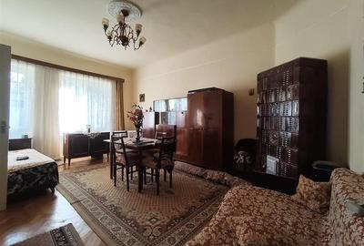 Casă cu 2 camere cu Teren 121 Mp în Central