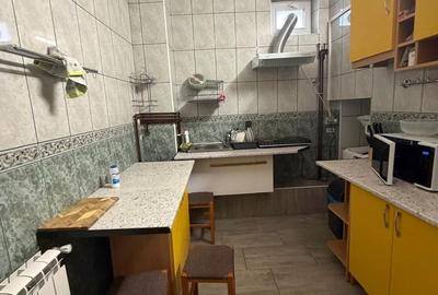Casă cu 8 camere cu Canalizare în Faleza Nord - 14