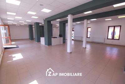 Spațiu comercial, de 695 mp, în Semicentral
