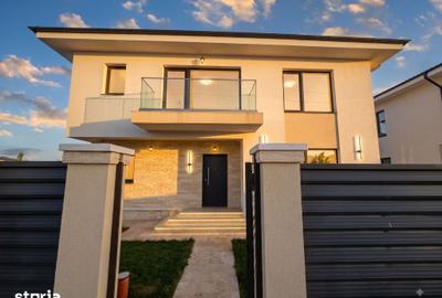 Casă cu 4 camere cu Teren 330 Mp în Tunari
