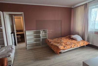 Apartament cu 2 camere semidecomandat în Giurgiului