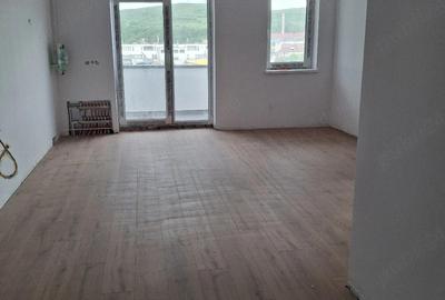 Apartament cu 3 camere decomandat în Central - 4