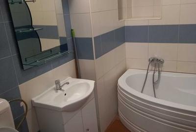 Garsonieră în Titan