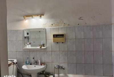 Casă cu 4 camere cu Teren 285 Mp în Central
