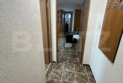 Apartament cu 2 camere semidecomandat în Micro 6