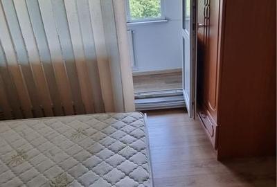 Apartament cu 2 camere decomandat în Micro 16 - 1