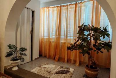 Apartament cu 3 camere decomandat în Dacia - 8