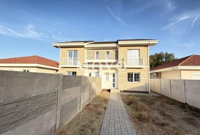 Duplex cu 4 camere cu Canalizare în Moșnița Nouă