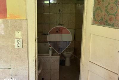 Casă cu 2 camere cu Teren 390 Mp în Central