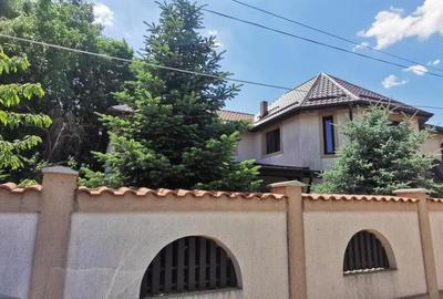 Casă cu 5 camere cu Teren 950 Mp în Snagov