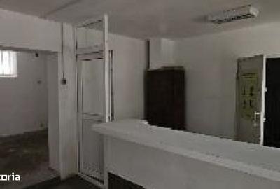 Spațiu comercial, de 53 mp, în Central - 1