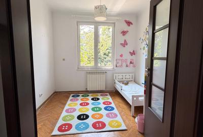 Casă individuală cu 7 camere cu Canalizare în Arcul de Triumf - 3