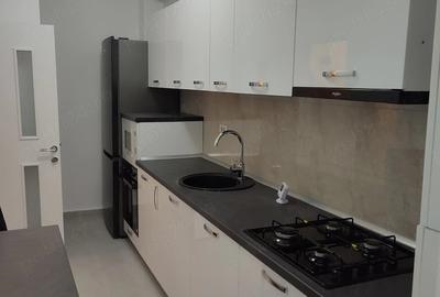 Garsonieră decomandată în Uverturii