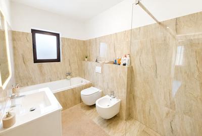 Casă individuală cu 4 camere cu Canalizare în Micești - 3
