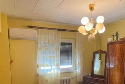 Apartament cu 3 camere decomandat în UTA - 4