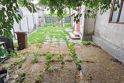 Casă cu 2 camere cu Teren 191 Mp în Marghiloman - 1