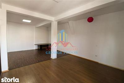 Spațiu comercial, de 60 mp, în Apărătorii Patriei - 11
