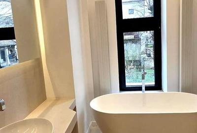 Casă individuală cu 6 camere cu Canalizare în P-ța Dorobanți - 12