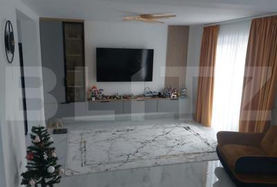 Casă individuală cu 4 camere cu Canalizare în Periferie