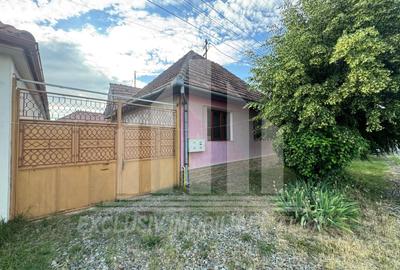 Casă individuală cu 4 camere cu Canalizare în Petrești - 1