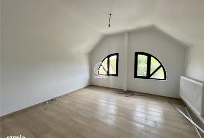 Casă cu 3 camere în Central