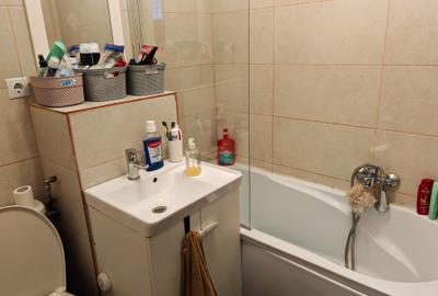 Apartament cu 2 camere decomandat în Astra - 11
