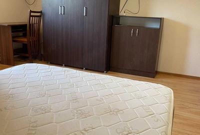 Garsonieră decomandată în Brâncoveanu