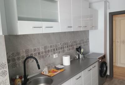 Apartament cu 2 camere decomandat în Piața Centrală - 3